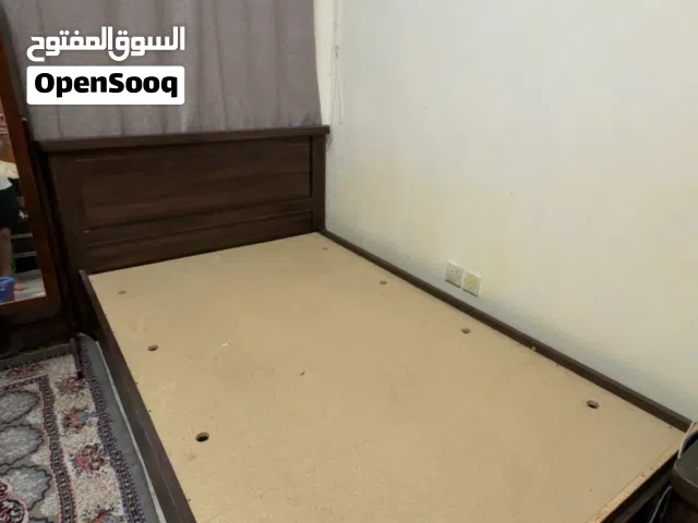 سرير كبير من ايكيا مستعمل 4 اشهر