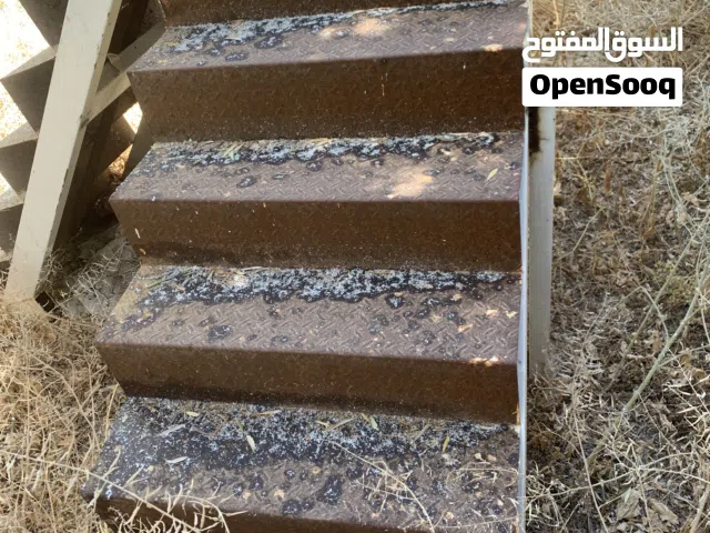 درج حديد 10 درجات مع بسطة
