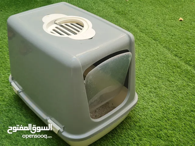 لتر بكس شبه جديد خاص بالقطط