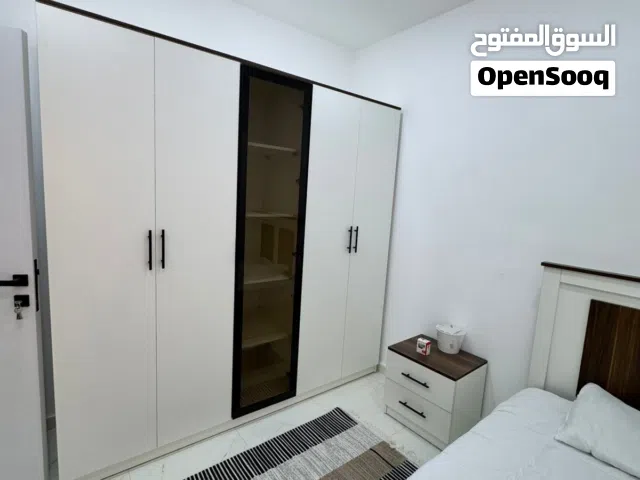 مخزن تجاري للإيجار بموقع حيوي في اربد - مجمع عمان