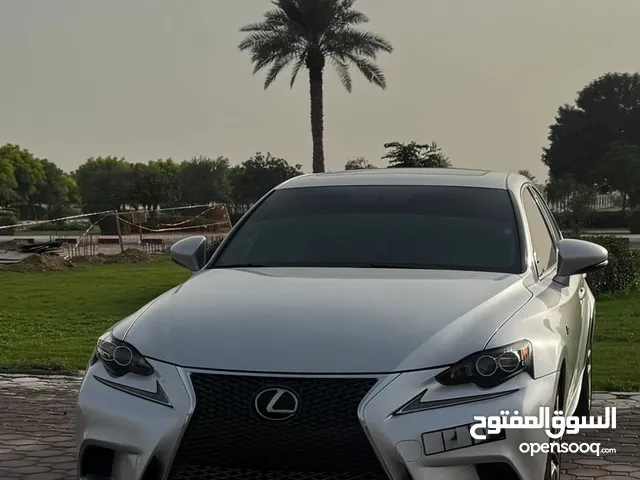 بيع سيارة لكزس IS200t