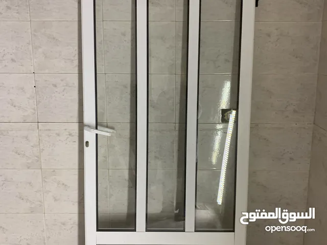 شباك وباب ألمنيوم للبيع  للبيع