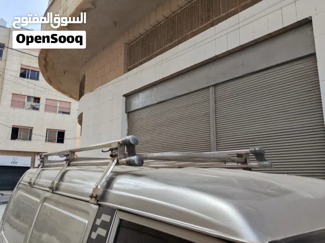 .سله باص بحاله الوكاله للبيع او  للبدل على شباك وسط +شباك خلفي أو اي شيء يخص الباصات