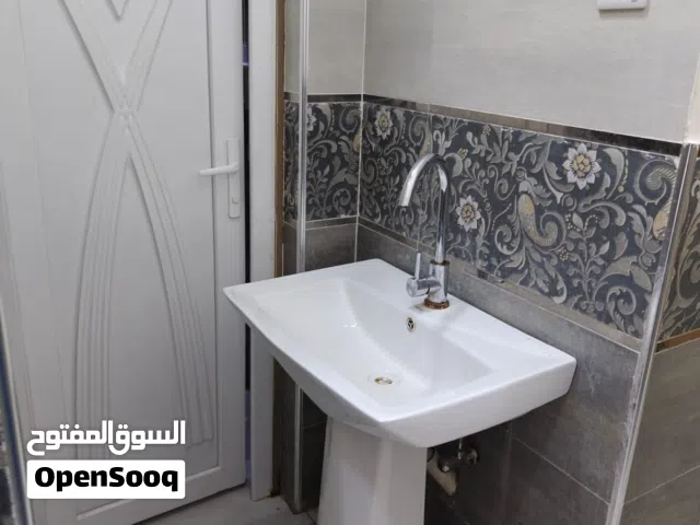 شقة ارضية حديثة للإيجار في الجزائر مقابل مول شنشل