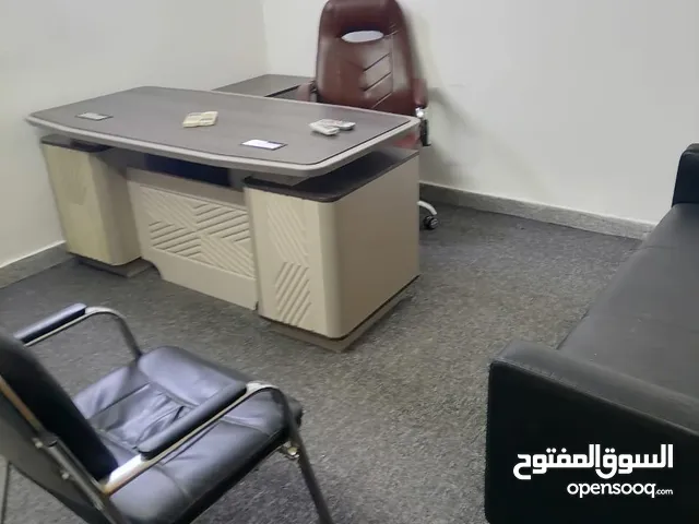 للبيع بناية طابقين تجارية في بغداد _ الحارثية ركن 200 متر