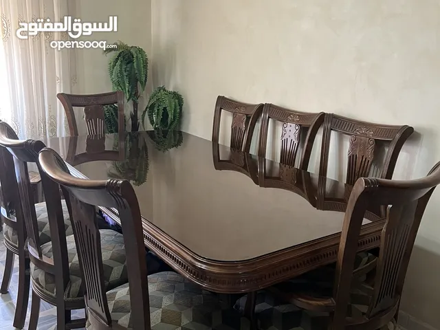 طقم سفرة فاخر (طاولة و8 كراسي)- خشب زان