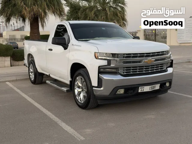 2021 شيفروليه سلفرادو 1500 LS