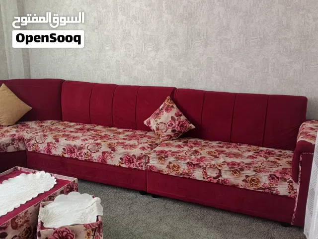 طقم كنب تفصيل بحالة جيده