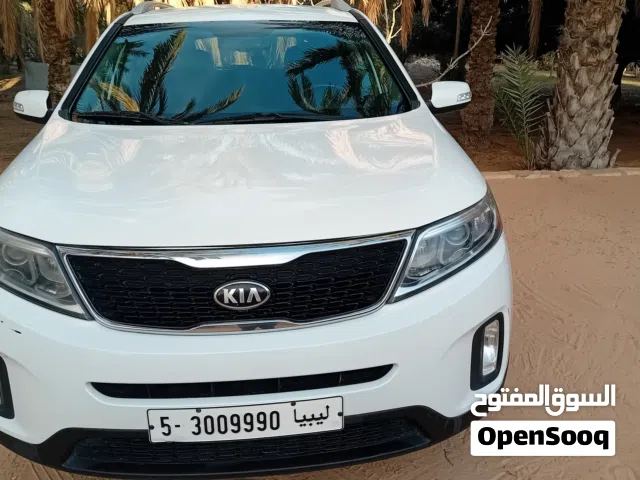 Used Kia Sorento in Al Maya