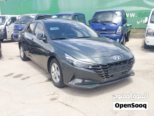 2021 هيونداي افانتي Limited