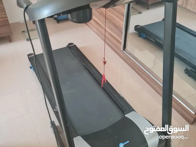 جهاز للمشي treadmill + كرسي مكتب