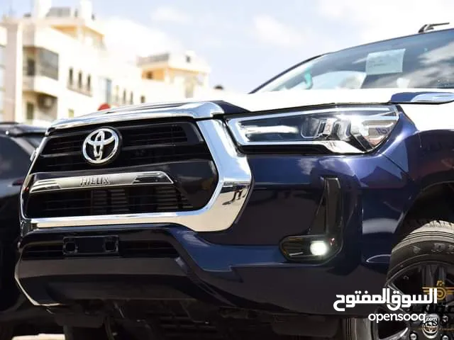 Toyota Hilux 2024 هيلوكس 2024 لون كحلي اوروبي عداد زيرو كفاله الشركه