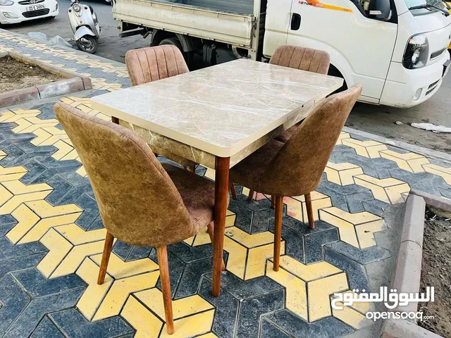 ميز طعام ارجل خشب 4 كرسي 175 الف 6 كرسي 200الف
