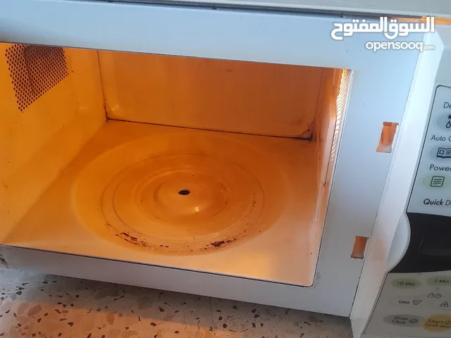 LG 20 - 24 Liters Microwave in Amman