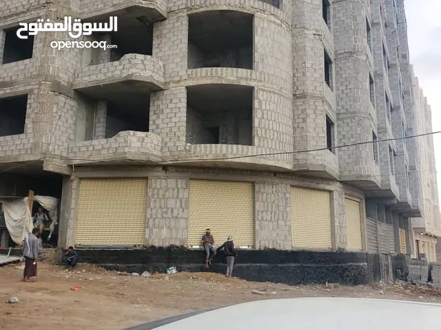 محلات تجارية في برج شقق تمليك