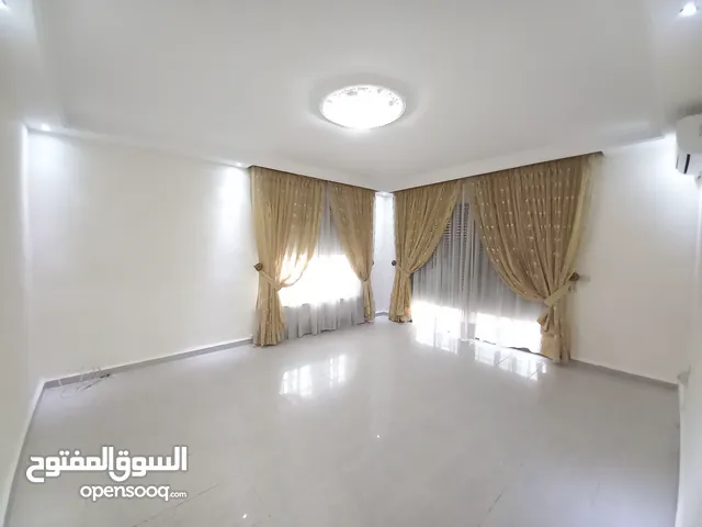 شقة غير مفروشة للإيجار 300م2 ( Property 19651 )-174847771