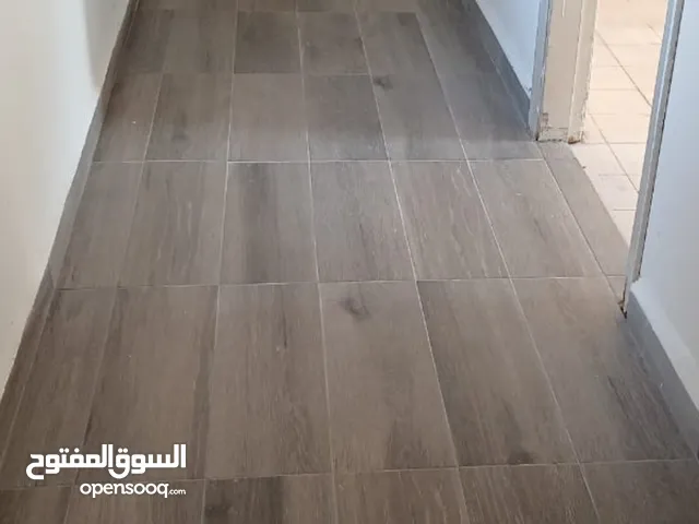 شقة فوايية للايجار لافراد مقابل عدلية بيروت افا مستشفى العيون للبنانيين و للاجانب