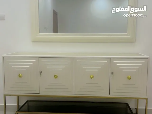 للبيع كونسول مع مرايه