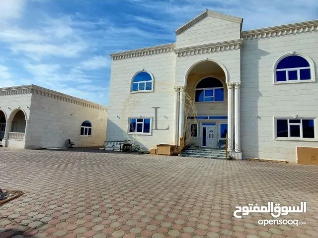 Brand New Luxurious Duplex Outside Majlis