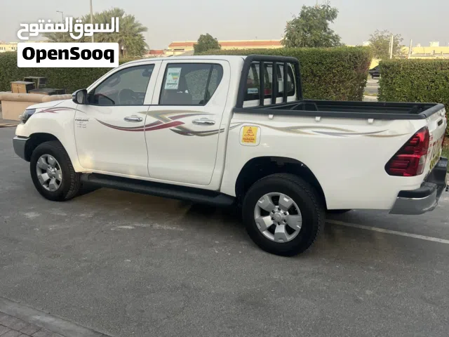 2025 Toyota Hilux DLX