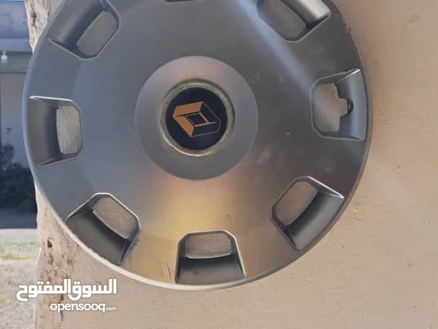 يوجد اربعه طروف زينجو مضلع طول 6 م للبيع ويوجد عمود كهرباء طول 11 متر واستعمال نظيف المكان والساعدي
