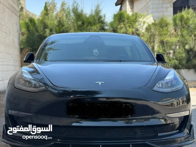 تسلا مودل 3 2023 لونج رينج دول ماتور فيها مجال للشرا عند المعاينة السيارة بحالة الوكالة