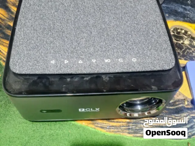 بروجكتر Rigal P1 سمارت 1080p + واي فاي وبلوتوث بحالة ممتازة