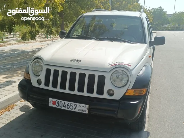 Used Jeep Liberty in Northern Governorate