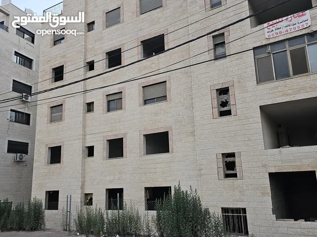 عمارة قيد الانشاء