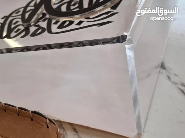 مسند اكريلك للخطاطين مقاس A3 نظيف وانيق