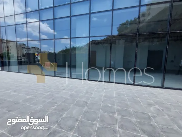 مكتب طابق ارضي مشطب وجاهز للايجار في عبدون بمساحة مكتب 626م