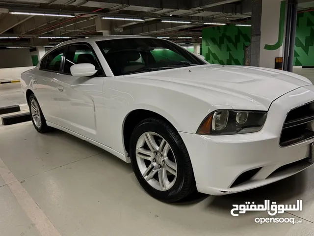 Dodge charger 2011 (v6)