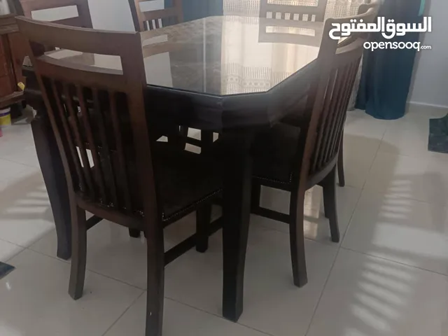 طاوله سفره وبوفي استعمال عرسان شبه جديد
