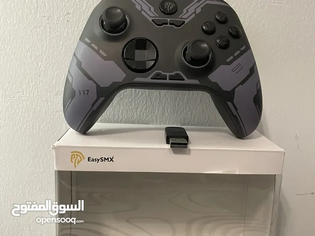 جهاز تحكم من شركه EasySMX. نسخه X15 اقرأ الوصف وفيه ميزه قوويه إذا تبي تعرف تعال خاص