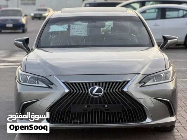 لكزس موديل 2019 خليجي ES300h هايبرد