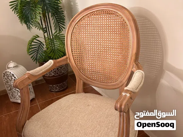 طاولة سفره 8 كراسي مع بيرو