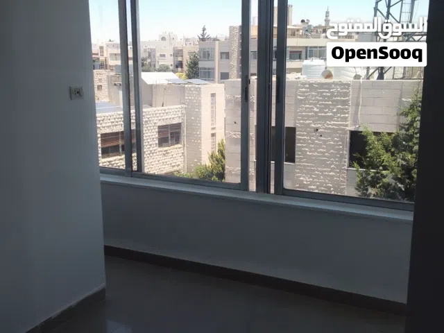 مكاتب للايجار بأحجام مختلفة