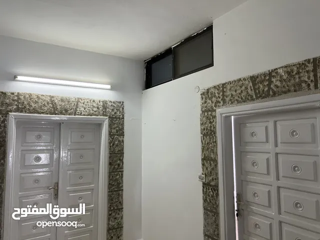 130 m2 3 Bedrooms Apartments for Sale in Zarqa Shomer