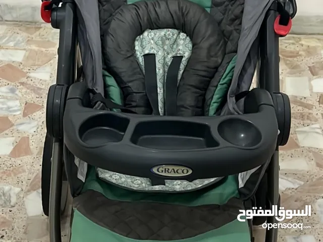 عرباية اطفال graco مع مقعد للسيارة بكج