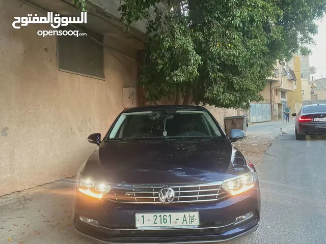 Used Volkswagen Passat in Salfit