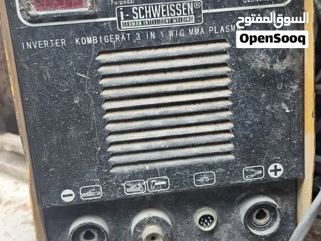 مكائن لحام عدد اثنان