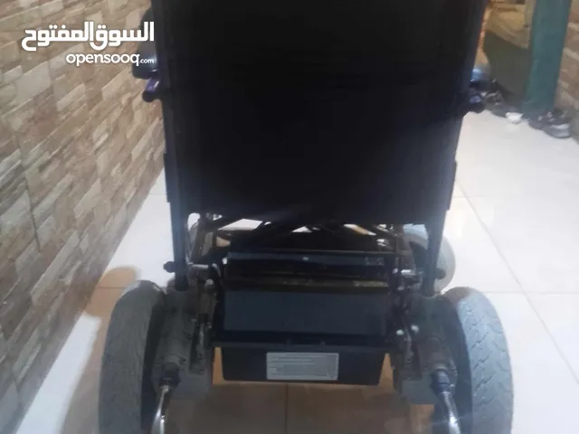 كرسي كهربائي متحرك بسعر مغري
