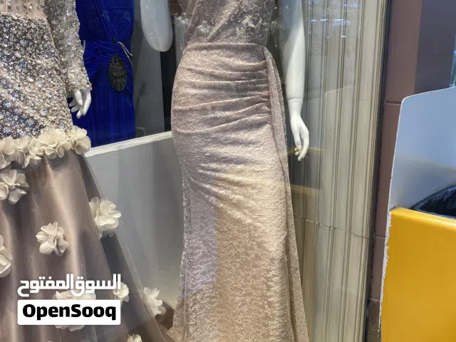 فستان جديد للبيع في جدة