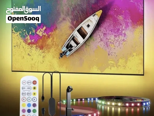 إضاءة LED خلف الشاشة بتتبع ألوان الشاشة بالكامير يظهر نفس الالون الي في الشاشة