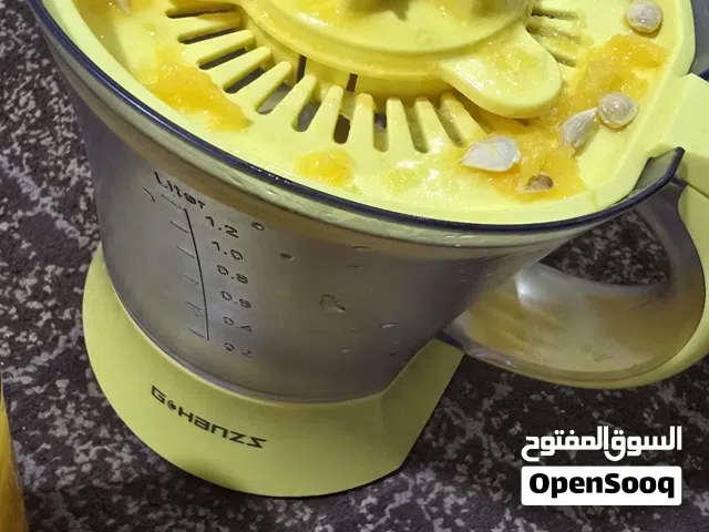 بيع ماكينة عصير برتقال كهربائية بحالة ممتازة