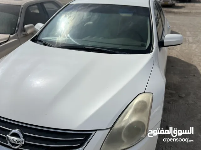 Used Nissan Altima in Al Batinah