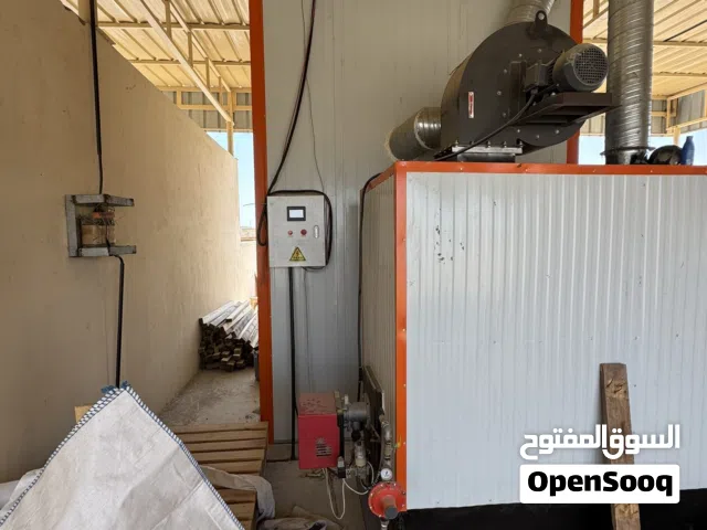 ورشة نجارة تحتوي على خدمة المعالجة الحرارية للمنصات الخشبيه للبيع