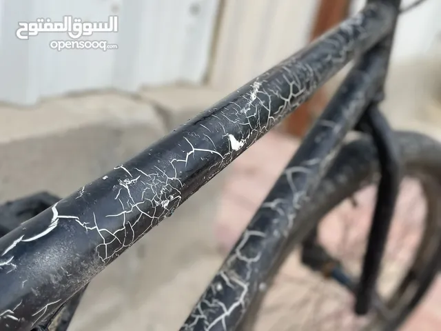 قاري bmx سعر 15 بس يحتاج تفخ تاير او تبديل تيوب وأموره تمام ثنينهم مع بعض ب 50 دينار