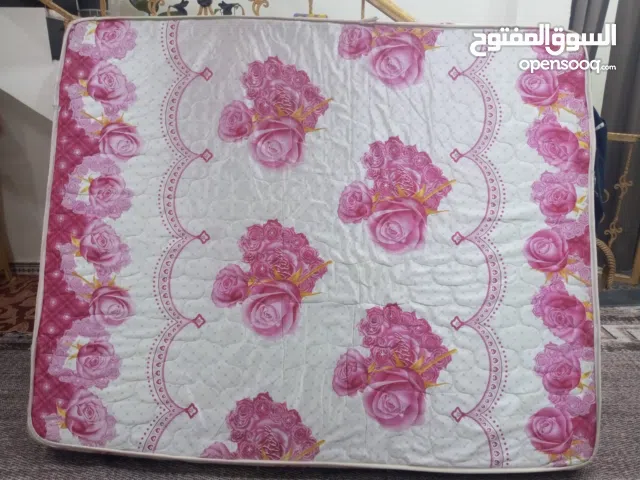 دوشك مستعمل للبيع نضيف اقرا الوصف!!