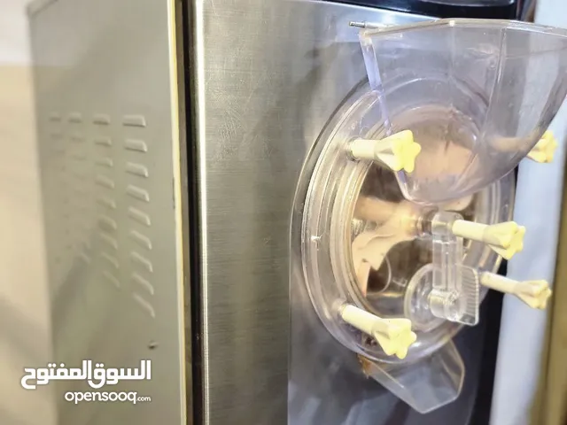 ماكينة تصنيع الايسكربم